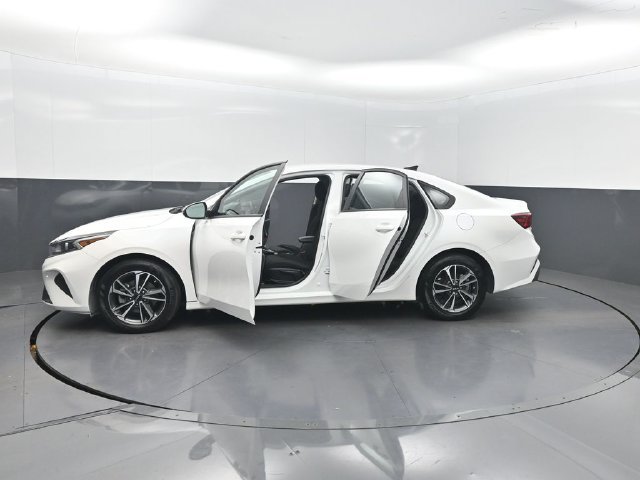 Used 2024 Kia Forte LXS w/ LXS Technology Package FWD image 37