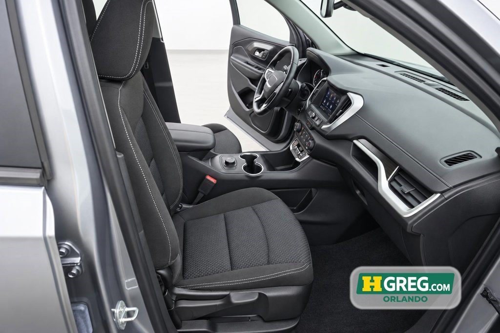 Used 2023 GMC Terrain SLE w/ LPO, Floor Liner Package FWD image 11