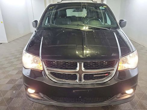 Used 2020 Dodge Grand Caravan SXT image 6