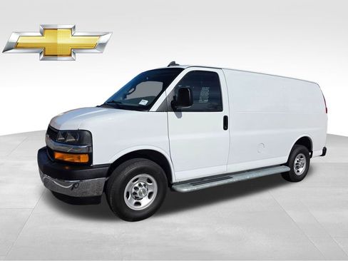 Used 2024 Chevrolet Express 2500 w/ Driver Convenience Package image 2