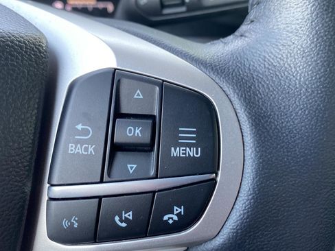 Used 2023 Ford Explorer XLT AWD/4WD image 36