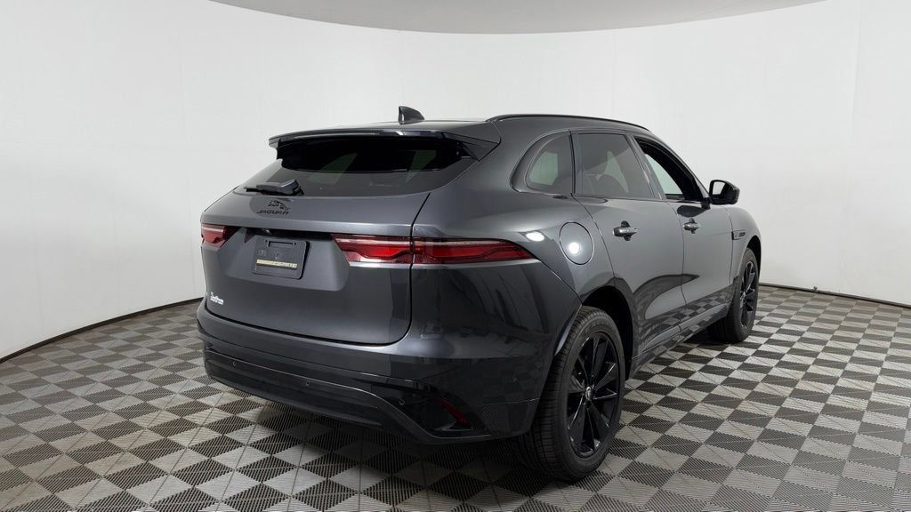 Used 2025 Jaguar F-PACE R-Dynamic S AWD/4WD image 7