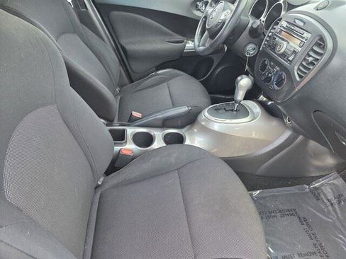 Used 2013 Nissan Juke S FWD image 33