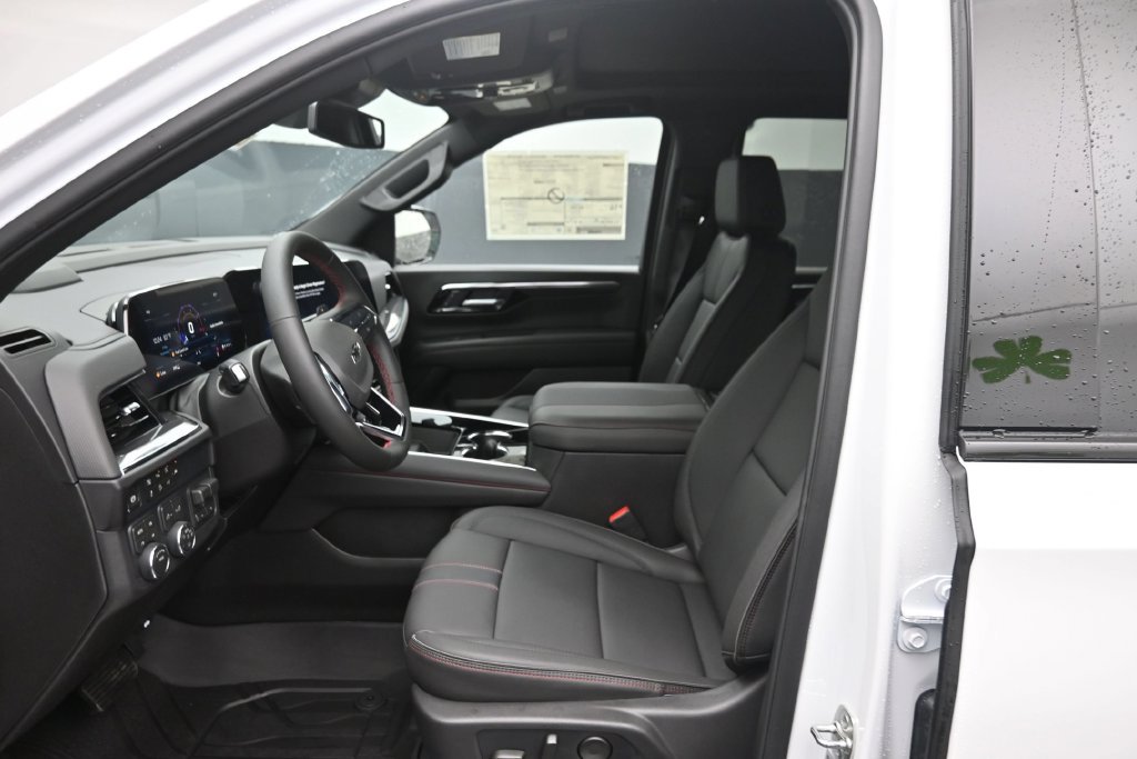 New 2027 Chevrolet Suburban RST w/ Comfort Package AWD/4WD image 16