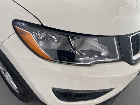Used 2018 Jeep Compass Sport FWD image 35