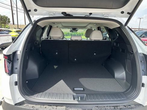 Used 2024 Hyundai Tucson Limited image 17