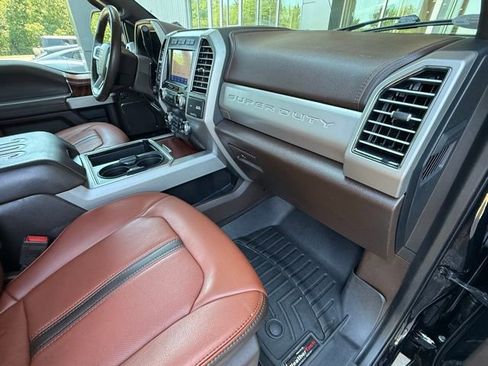 Used 2021 Ford F250 King Ranch w/ King Ranch Ultimate Package AWD/4WD image 16