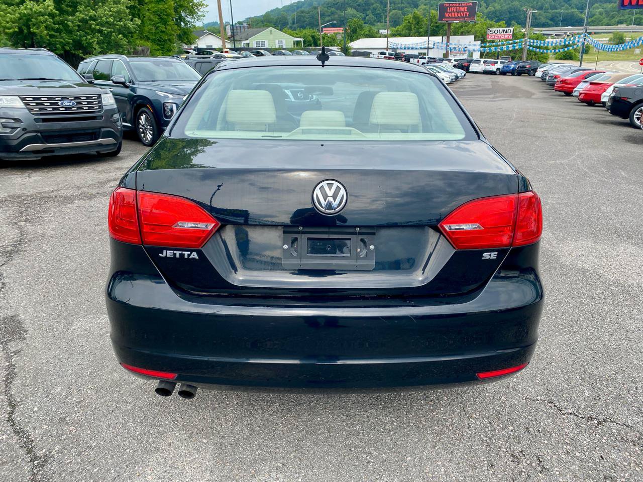 Used 2014 Volkswagen Jetta SE FWD image 5