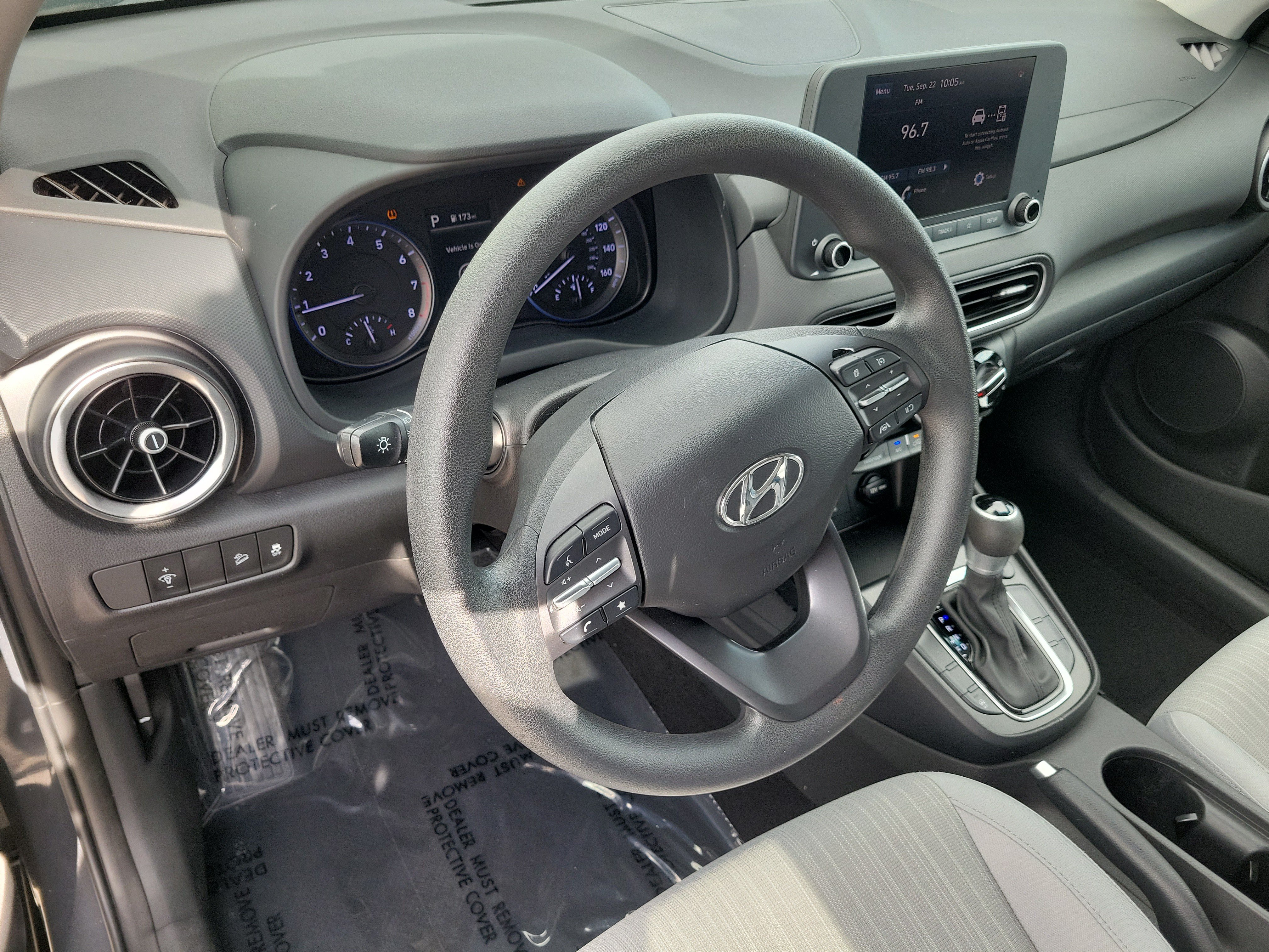 Used 2023 Hyundai Kona SEL FWD image 9