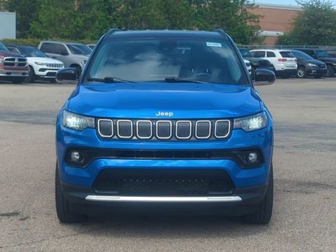 Used 2022 Jeep Compass Limited AWD/4WD image 8