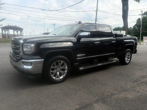 Used 2018 GMC Sierra 1500 SLT w/ SLT Premium Package AWD/4WD image 2