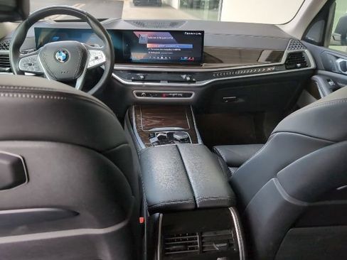 Used 2024 BMW X7 xDrive40i AWD/4WD image 22
