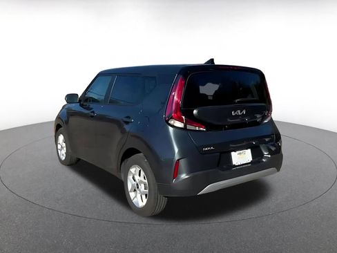 Used 2025 Kia Soul LX w/ LX Technology Package image 11