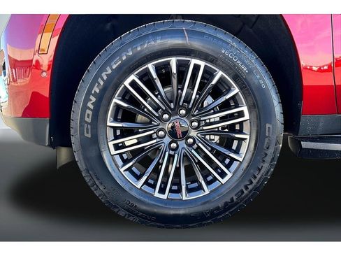 New 2026 GMC Yukon XL Elevation AWD/4WD image 13