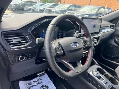 Certified 2024 Ford Escape ST-Line w/ Tech Pack #1 AWD/4WD image 7