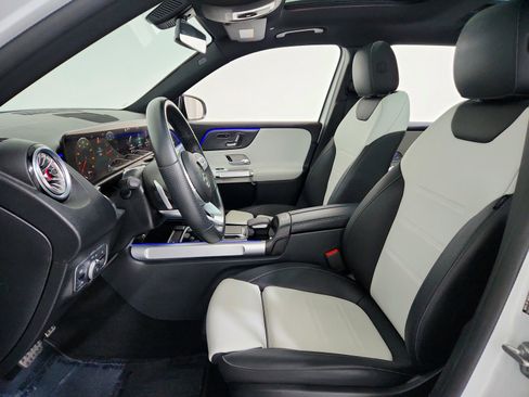 Certified 2022 Mercedes-Benz GLB 250 image 10