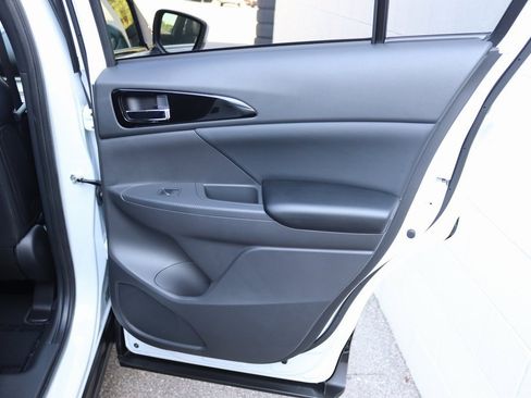 New 2026 Mitsubishi Eclipse Cross SE image 8