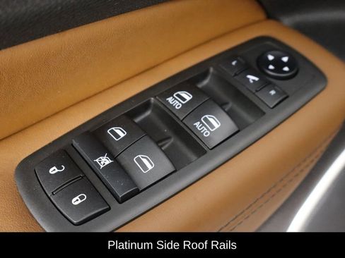 Used 2021 Jeep Grand Cherokee Summit w/ Platinum Series Group AWD/4WD image 20