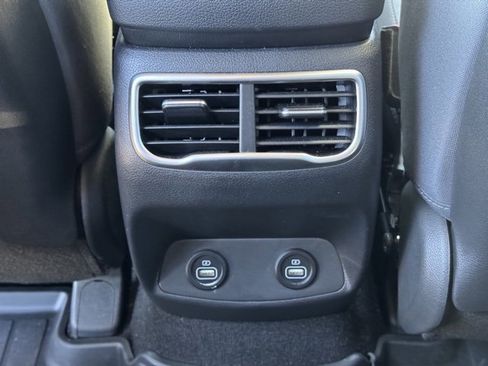 Used 2023 Hyundai Santa Fe SEL image 19