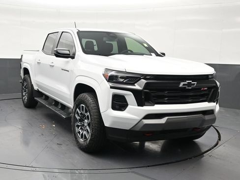 Used 2026 Chevrolet Colorado Z71 w/ Z71 Convenience Package 2 AWD/4WD image 8