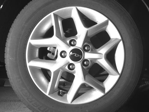 Used 2025 Kia Soul LX w/ LX Technology Package image 22