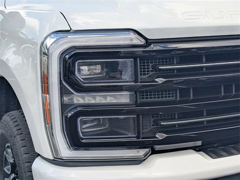 New 2026 Ford F250 Platinum image 9