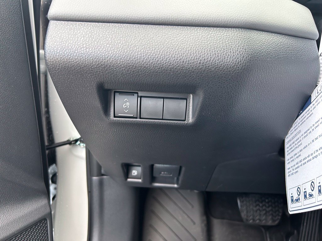 Used 2026 Toyota RAV4 SE w/ Weather Package AWD/4WD image 22