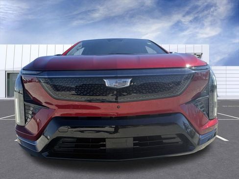 Certified 2025 Cadillac Optiq Sport 2 w/ LPO, Floor Liner Package image 7