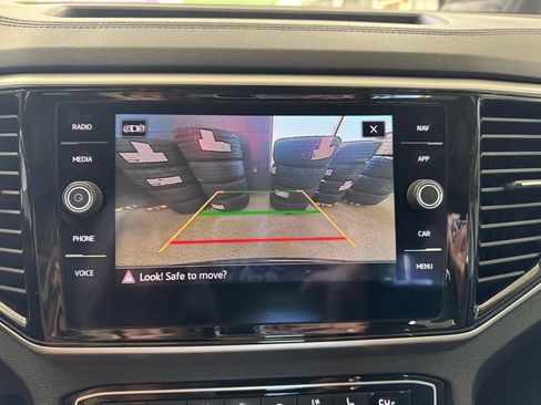 Used 2022 Volkswagen Atlas SEL Premium image 26