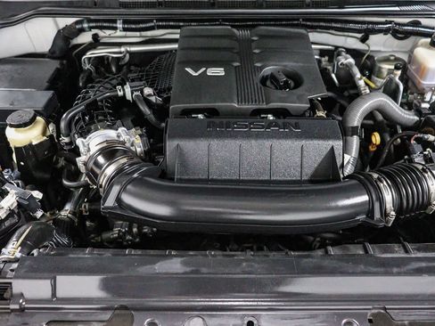 Used 2021 Nissan Frontier SV RWD image 24