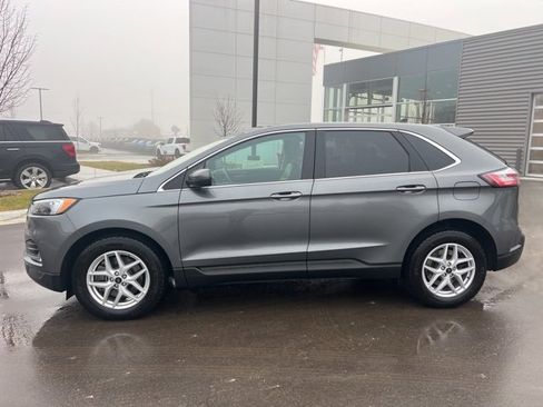 Used 2024 Ford Edge SEL w/ Convenience Package image 8