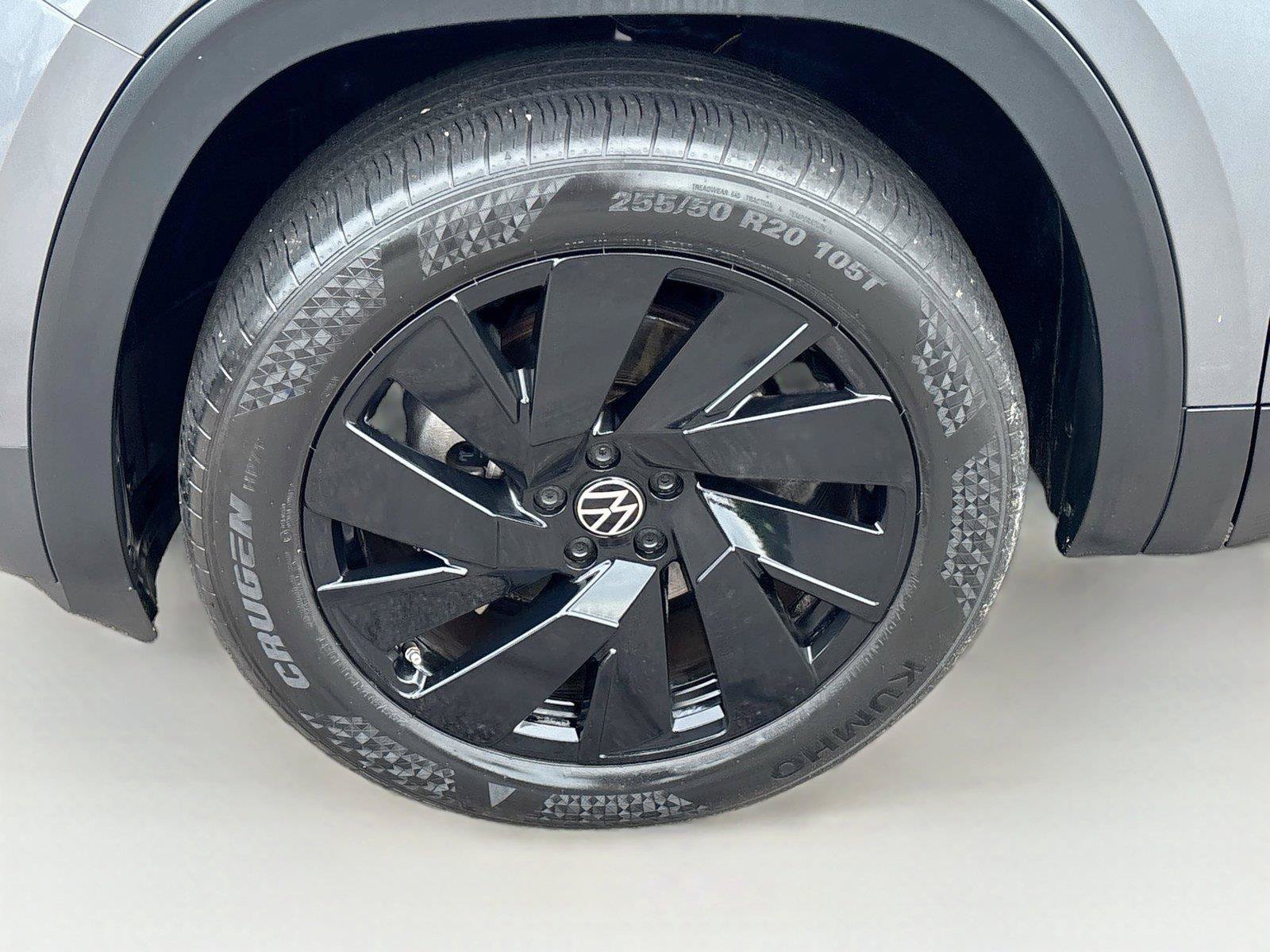 Used 2024 Volkswagen Atlas SE FWD image 31