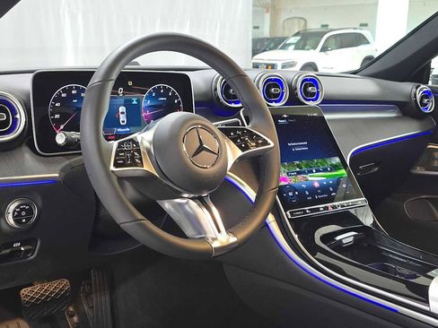 Certified 2026 Mercedes-Benz CLE 300 4MATIC Coupe image 21