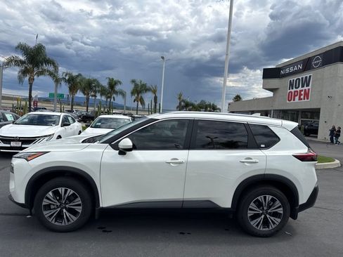 Used 2023 Nissan Rogue SV w/ SV Premium B Package FWD image 7