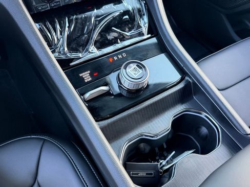 New 2025 Jeep Grand Cherokee Limited AWD/4WD image 26