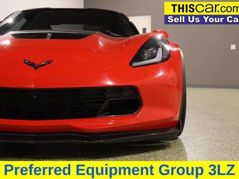 Used 2015 Chevrolet Corvette Z06 w/ 3LZ Preferred Equipment Group image 12