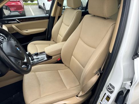 Used 2017 BMW X3 xDrive28i image 12