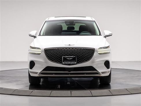Used 2025 Genesis GV70 2.5T w/ Advanced Package AWD/4WD image 8