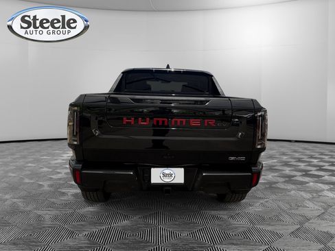Used 2025 GMC Hummer EV 3X w/ LPO, Sport Package AWD/4WD image 4