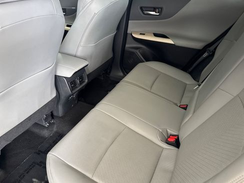 Certified 2023 Toyota Venza Limited AWD/4WD image 11
