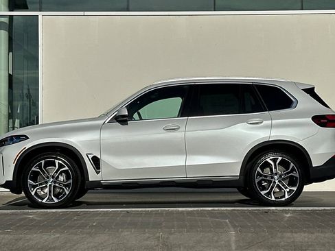 New 2026 BMW X5 xDrive40i AWD/4WD image 6