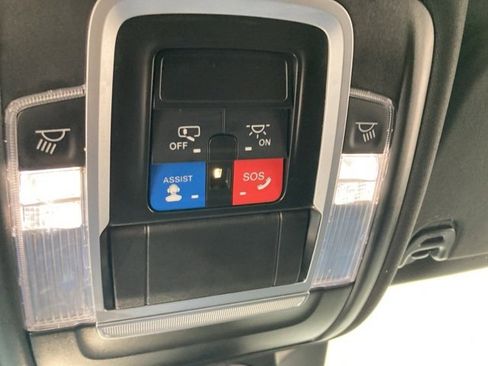 Used 2023 RAM 1500 Laramie image 30