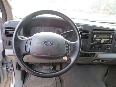 Used 2007 Ford F250 XLT image 16