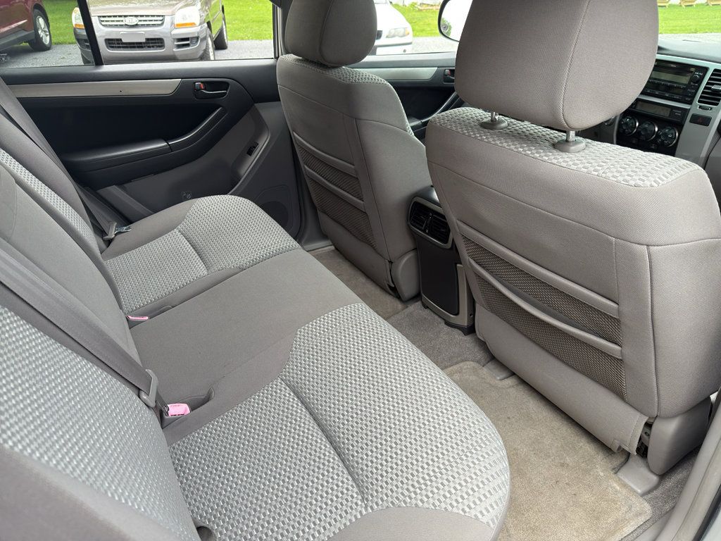 Used 2008 Toyota 4Runner SR5 AWD/4WD image 15