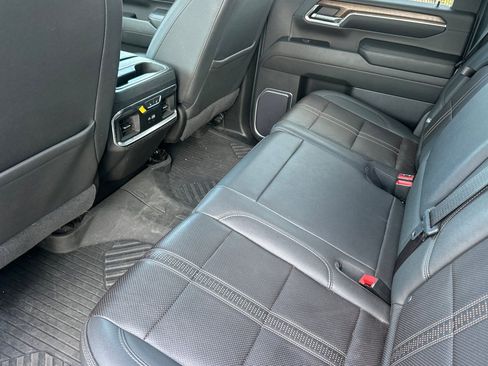 Used 2024 Chevrolet Silverado 2500 High Country w/ High Country Premium Package AWD/4WD image 14