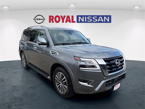 Used 2023 Nissan Armada SL w/ Captain's Chairs Package image 1