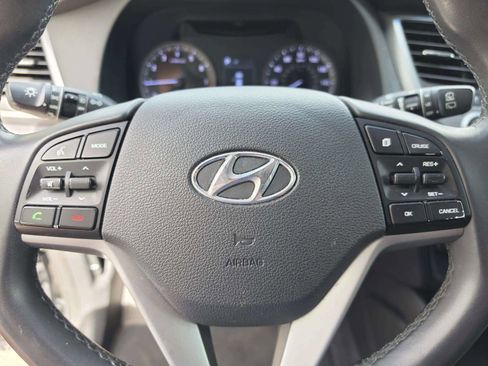 Used 2018 Hyundai Tucson Value FWD image 33