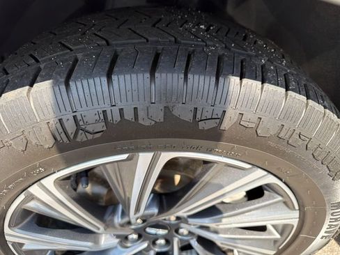 Certified 2025 Lincoln Aviator AWD image 31