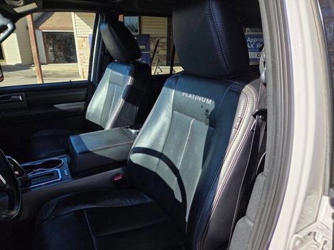 Used 2016 Ford Expedition Platinum AWD/4WD image 23