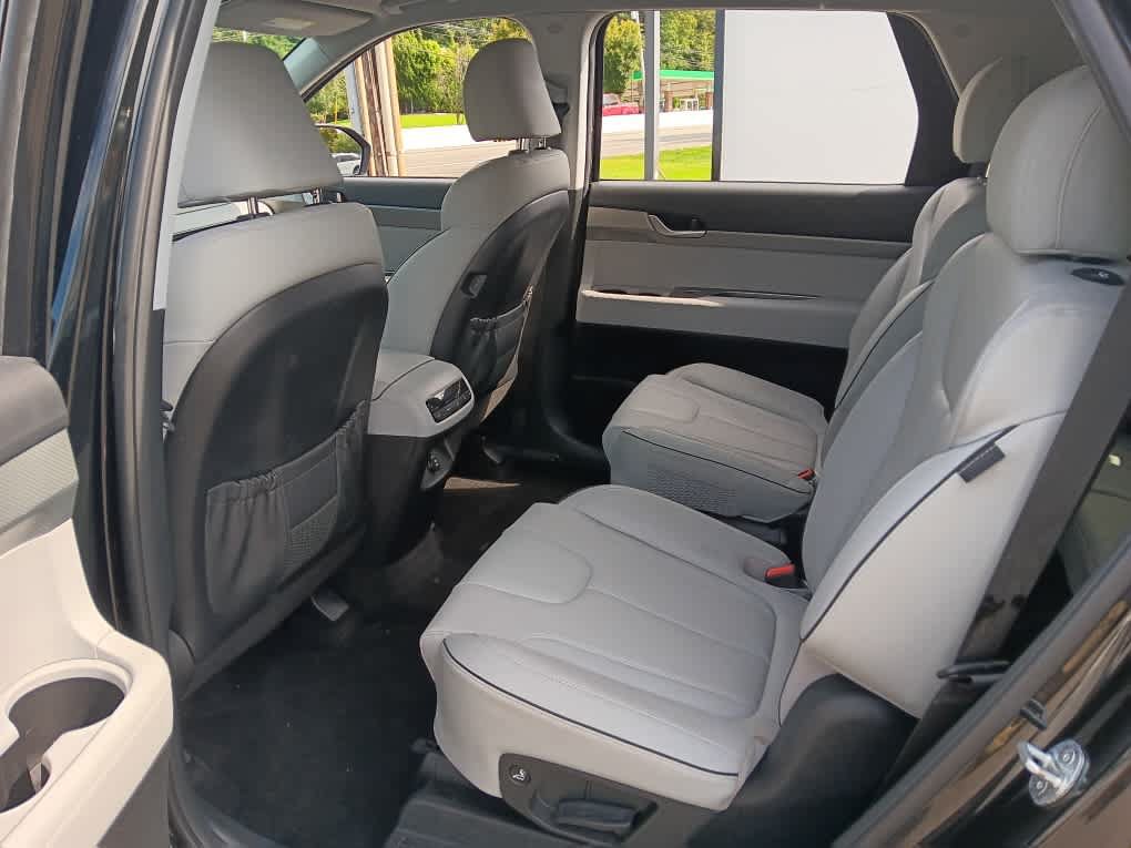 Used 2023 Hyundai Palisade SEL AWD/4WD image 15
